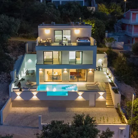 Ventus Trogir